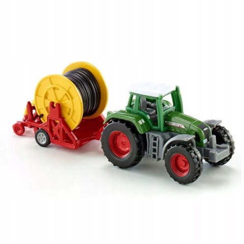 Siku Traktor z deszczownicą szpulową model metal S1677 Siku Traktor z deszczownicą szpulową model metal S1677