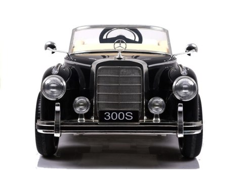 Auto na Akumulator Mercedes 300S Czarny Lakierowany Auto na Akumulator Mercedes 300S Czarny Lakierowany
